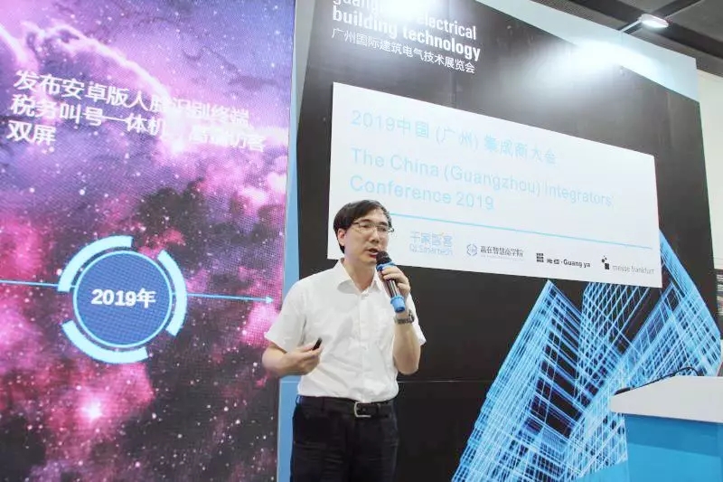 1560394844188350.jpg 640.webp (3).jpg